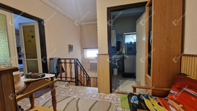 Eladó családi ház, Súron 54.9 M Ft, 3 szobás