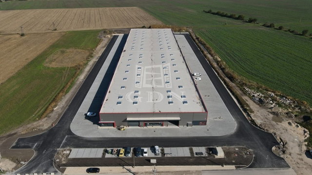 Kiadó ipari ingatlan, Székesfehérvárott 1144 E Ft / hó