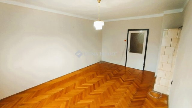 Eladó téglalakás, Bükön 37.5 M Ft, 3 szobás