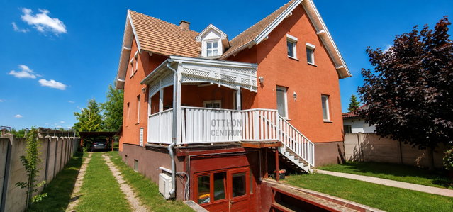 Eladó családi ház, Esztergomban 84 M Ft, 6 szobás