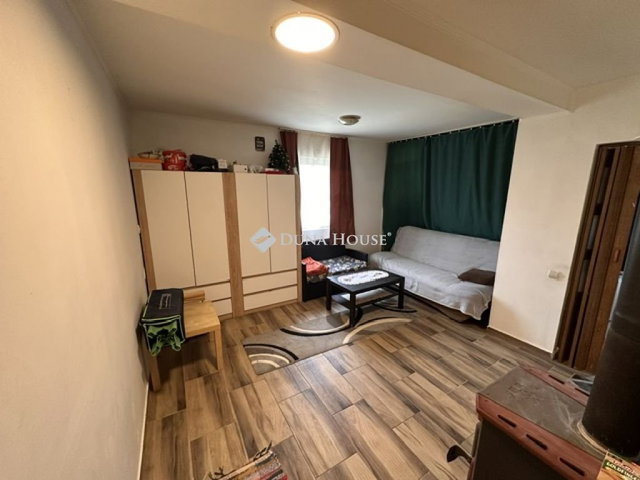 Eladó nyaraló, Dömsödön 42.5 M Ft, 2 szobás