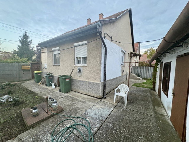 Eladó családi ház, Hódmezővásárhelyen 52.9 M Ft, 3 szobás