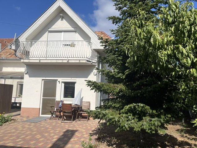 Eladó ikerház, Taksonyon 66.5 M Ft, 3 szobás