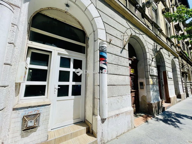 Eladó üzlethelyiség, Budapesten, VII. kerületben 55 M Ft