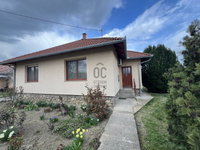 Eladó családi ház, Szekszárdon 79.5 M Ft, 3 szobás