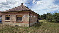 Eladó családi ház, Mesterin 28.5 M Ft, 2 szobás