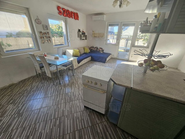 Eladó családi ház, Veresegyházon 84.9 M Ft, 1+2 szobás