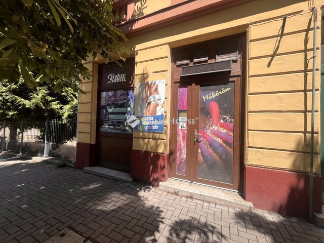 Kiadó üzlethelyiség, Győrött 150 E Ft / hó