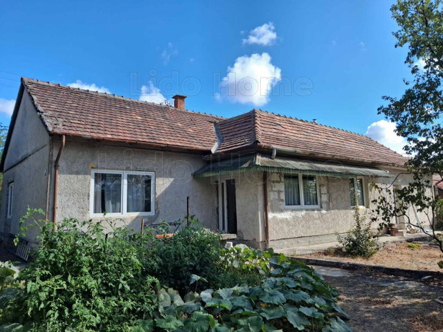 Eladó családi ház, Várpalotán 54.9 M Ft, 4 szobás