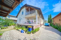 Eladó családi ház, Vecsésen 149 M Ft, 6 szobás