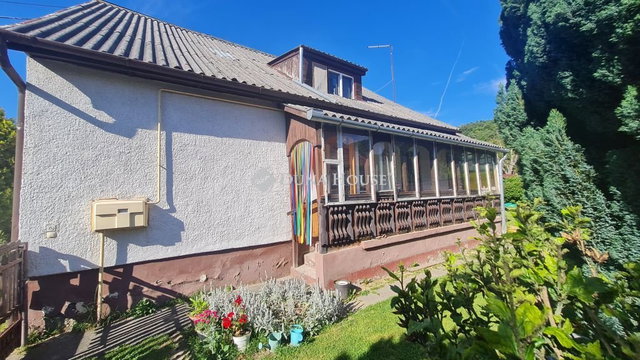 Eladó családi ház, Zalaegerszegen, Rózsás utcában 50 M Ft