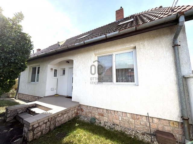 Eladó családi ház, Győrött 149.9 M Ft, 6 szobás