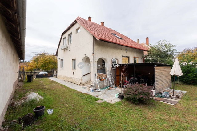 Eladó családi ház, Győrött 64.9 M Ft, 5 szobás