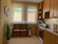 Kiadó téglalakás, albérlet, Pécsett 280 E Ft / hó, 3 szobás