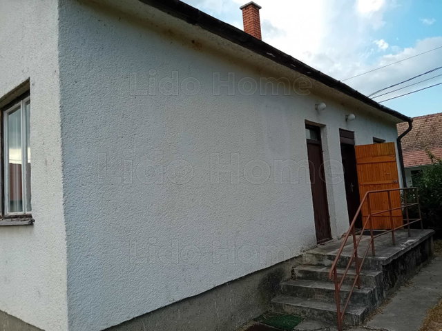 Eladó családi ház, Kötcsén 50 M Ft, 4 szobás