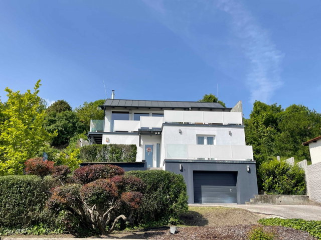 Eladó családi ház, Szentendrén 179.5 M Ft, 3 szobás