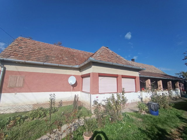 Eladó családi ház, Zádoron 18 M Ft, 3 szobás