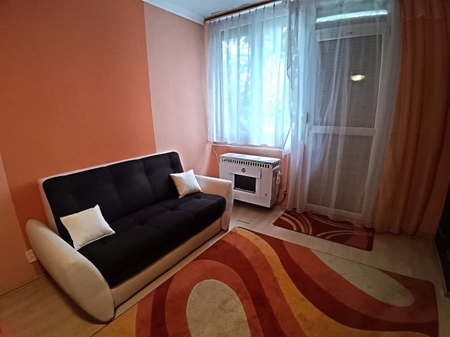 Eladó téglalakás, Szolnokon 28.5 M Ft, 1+1 szobás