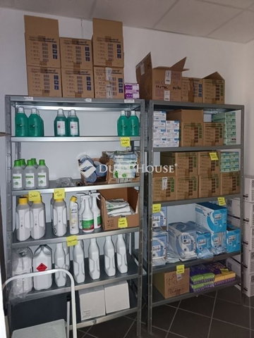 Eladó üzlethelyiség, Szegeden 64 M Ft / költözzbe.hu