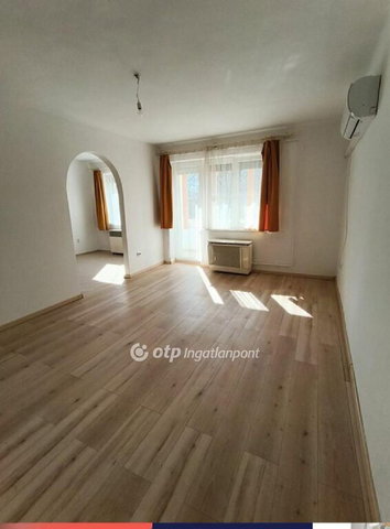 Eladó téglalakás, Nagyatádon 31.9 M Ft, 3 szobás