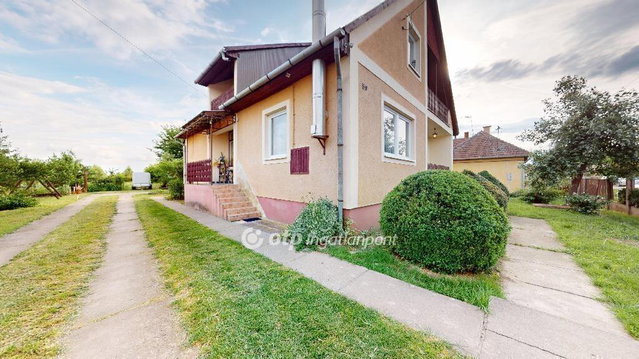 Eladó családi ház, Tyukodon 30.5 M Ft, 3+2 szobás