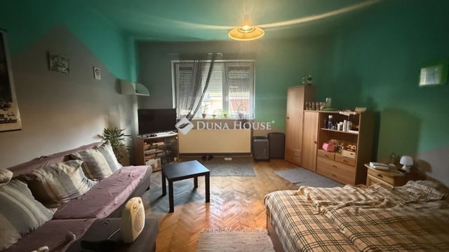 Eladó családi ház, Szombathelyen 85.9 M Ft, 5 szobás