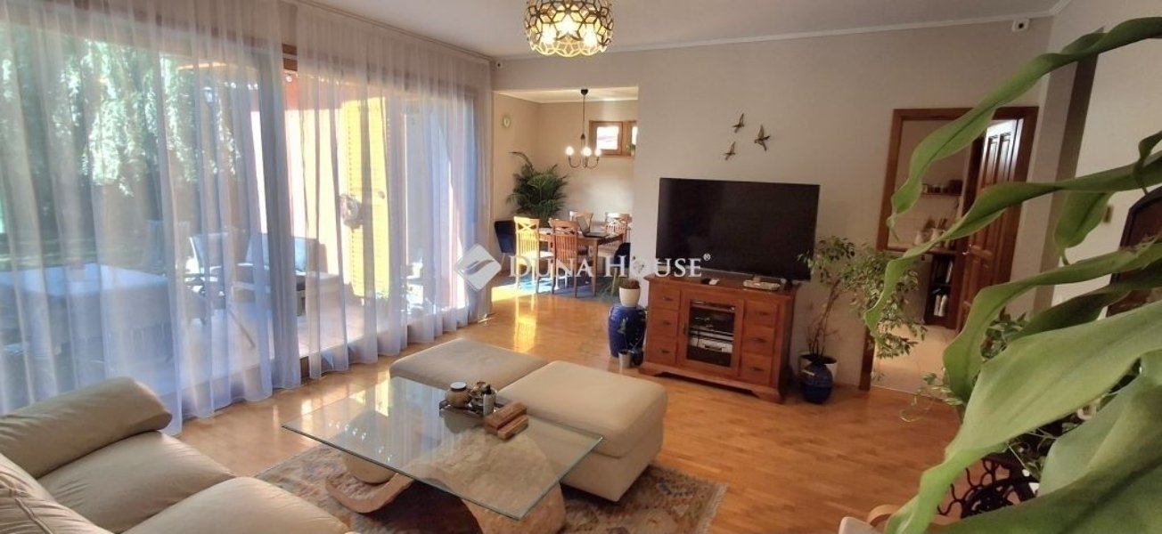 5 bed · 108m² · 149.000.000 ft