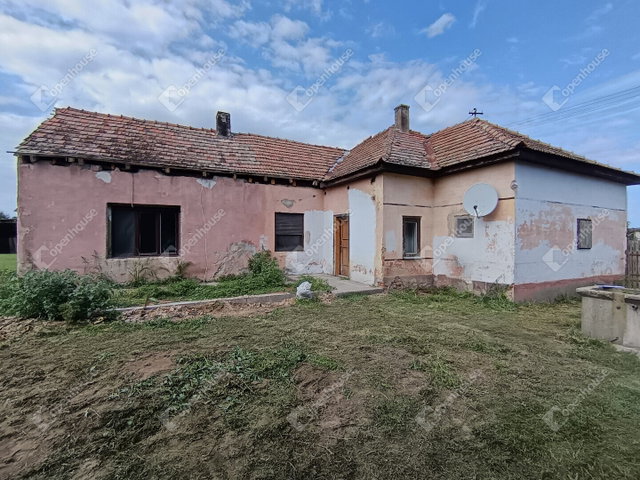 Eladó családi ház, Mikén 7.9 M Ft, 3 szobás