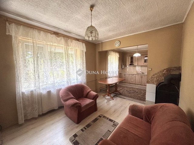 Eladó téglalakás, Mosonmagyaróváron 44.9 M Ft, 2 szobás