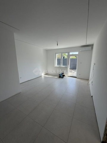 Eladó családi ház, Debrecenben 66.9 M Ft, 2 szobás