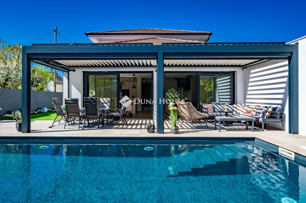 5 bed · 204m² · 389.000.000 ft