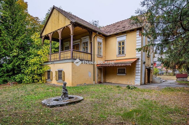 Eladó családi ház, Balatonfüreden, Petőfi Sándor utcában