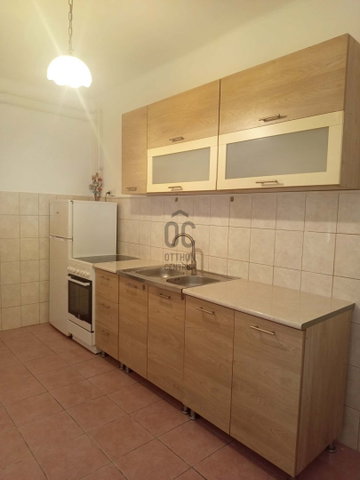 Eladó téglalakás, Tatabányán 27.99 M Ft, 1 szobás