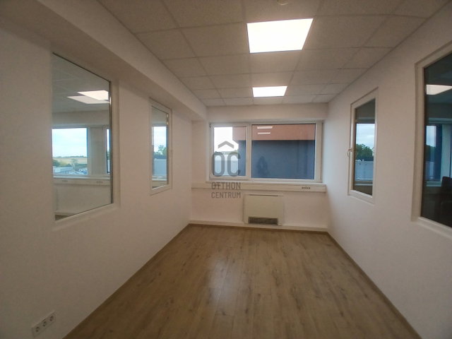 Kiadó iroda, Budapesten, XI. kerületben 401 E Ft / hó