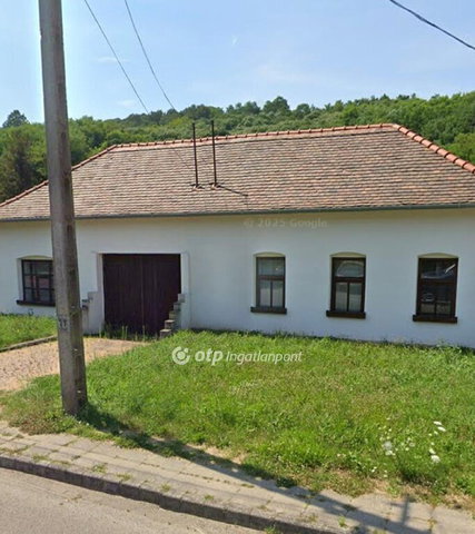Eladó családi ház, Dédestapolcsányban 35 M Ft, 4 szobás