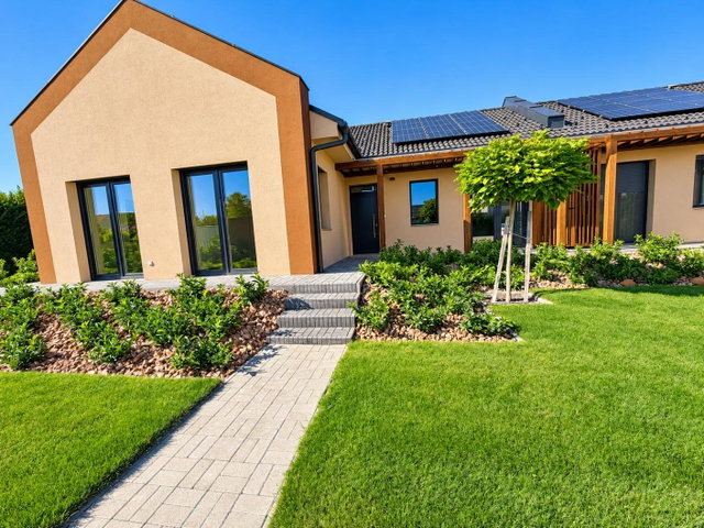 Kiadó iroda, Tatabányán 350 E Ft / hó, 4 szobás