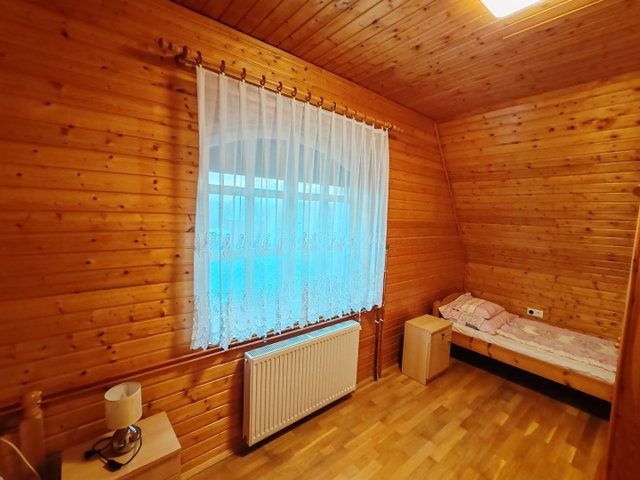 Eladó nyaraló, Cserkeszőlőn, Május 1. utcában 53 M Ft