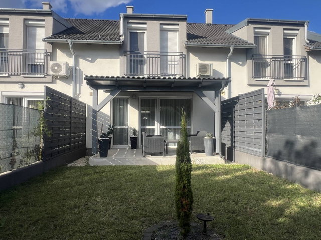 Eladó sorház, Gödön 108 M Ft, 4 szobás / költözzbe.hu