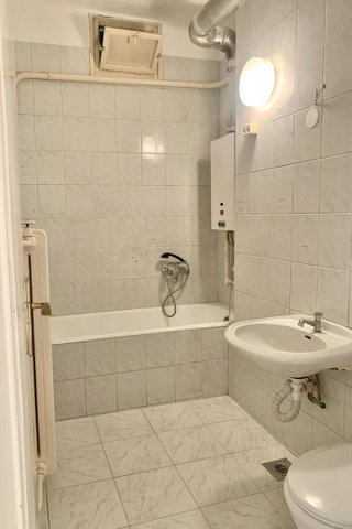 Eladó téglalakás, Dunaújvárosban 32.99 M Ft, 2 szobás