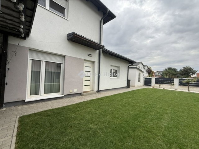 Eladó ikerház, Vecsésen 168.9 M Ft, 5 szobás