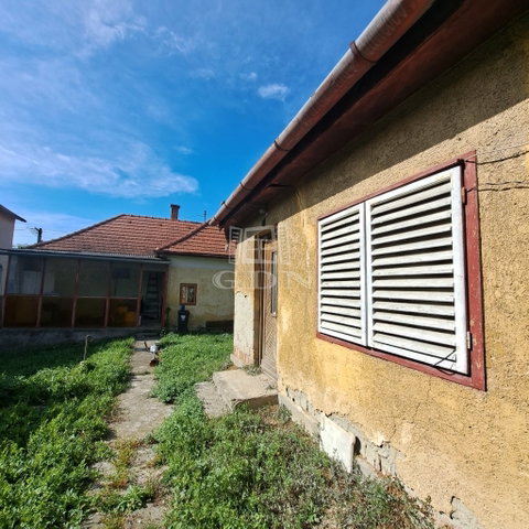 Eladó családi ház, Balatonkenesén 64.9 M Ft, 2 szobás