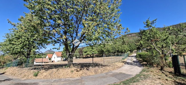 Eladó telek, Badacsonytördemicen 70 M Ft / költözzbe.hu