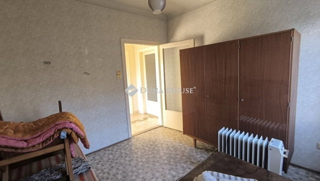Eladó családi ház, Bólyban 45 M Ft, 4 szobás