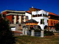 Eladó hotel, Pécsett 1300 M Ft / költözzbe.hu