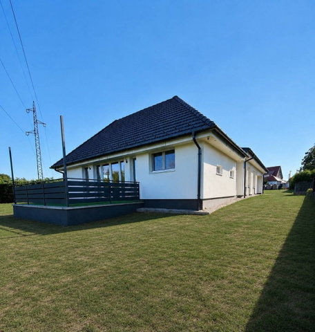 Eladó családi ház, Pécsett 235 M Ft, 5 szobás