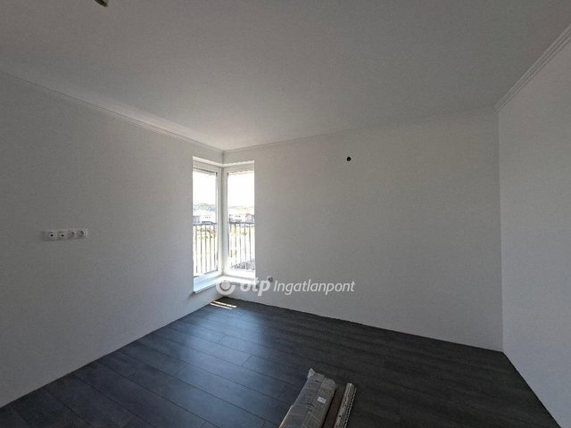 Eladó téglalakás, Mendén 74.9 M Ft, 4 szobás