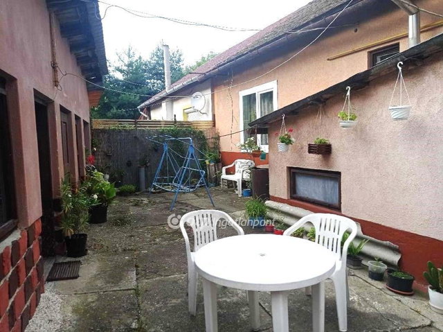 Eladó ikerház, Salgótarjánban 8.5 M Ft, 2 szobás