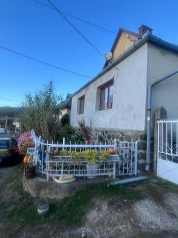 Eladó családi ház, Salgótarjánban 32 M Ft, 6 szobás