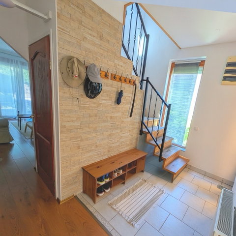 Eladó családi ház, Szigethalmon 119.9 M Ft, 5 szobás
