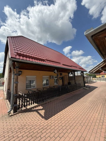 Eladó üzlethelyiség, Pétfürdőn, Ady Endre utcában 56 M Ft
